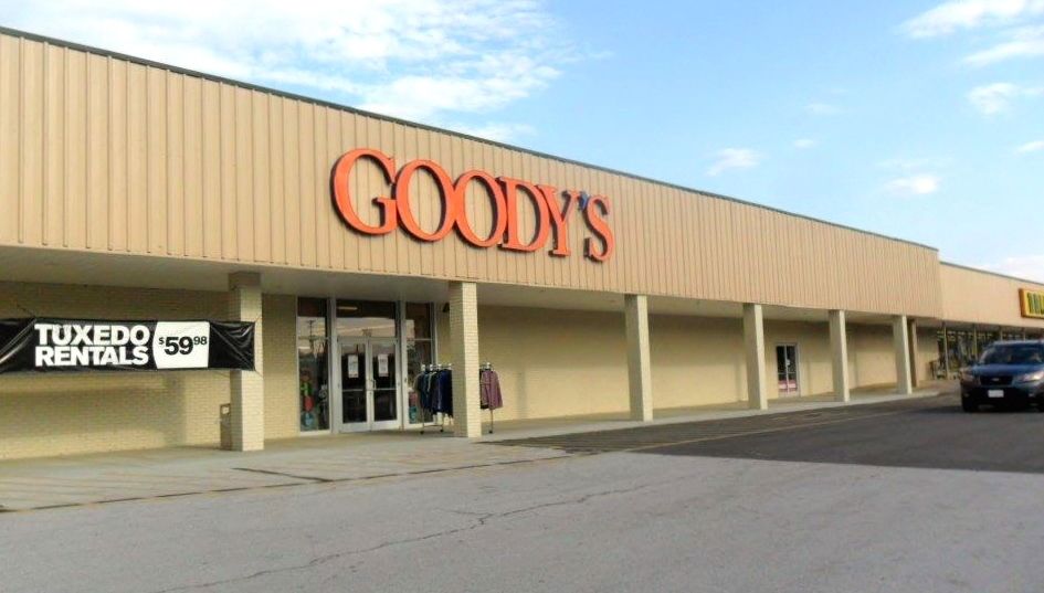 Cherokee Plaza: 750 Hwy 9, Centre, AL 35960